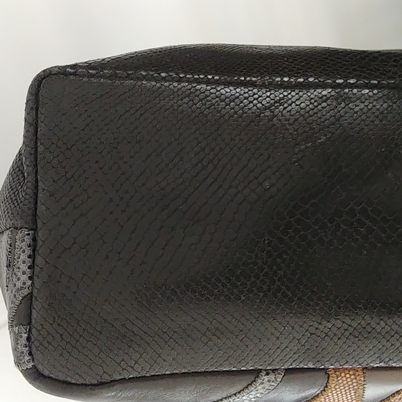 Sharif Black Hand Bag - Picture 10 of 16